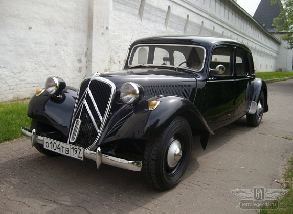   Citroen 11 Traction Avant F