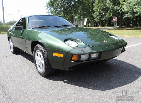   Porsche 928