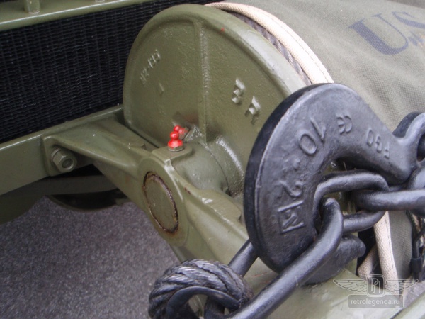 ретро автомобиль Dodge WC57 Command car 1944 год выпуска 
