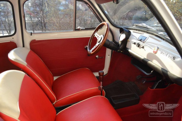 ретро автомобиль FIAT ABARTH 695 1965 год выпуска 