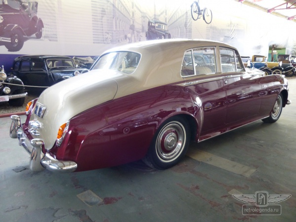 ретро автомобиль ROLLS-ROYCE SILVER CLOUD I RADFORD EDITION 1959 год выпуска 
