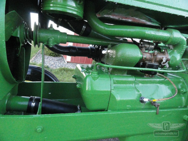 ретро автомобиль John Deere 'AR' 1935 год выпуска 