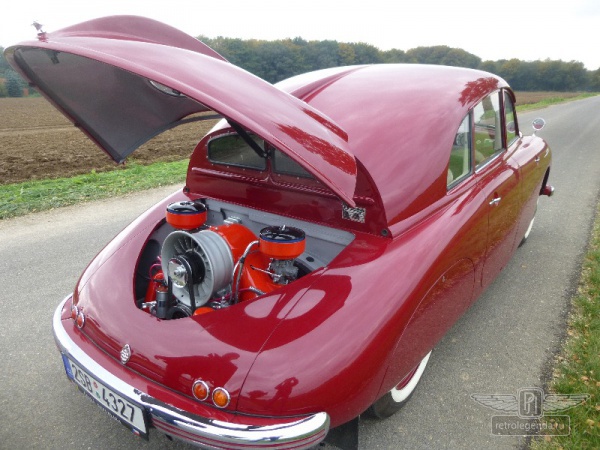 ретро автомобиль Tatra T600 "Tatraplan" 1951 год выпуска 