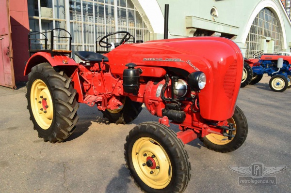 ретро автомобиль PORSCHE DIESEL STANDARD 1960 год выпуска 