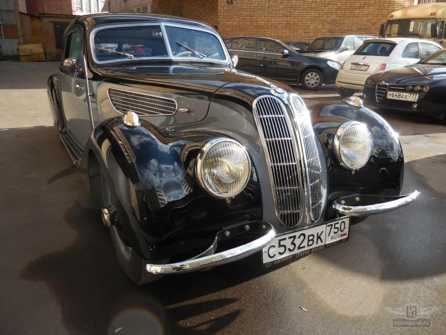 ретро автомобиль BMW 327 Coupe Autenrieth 1939 год выпуска 