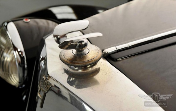 ретро автомобиль HORCH 930V 1938 год выпуска 