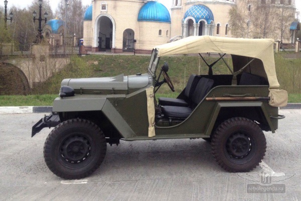 ретро автомобиль ГАЗ 67 1949 год выпуска 
