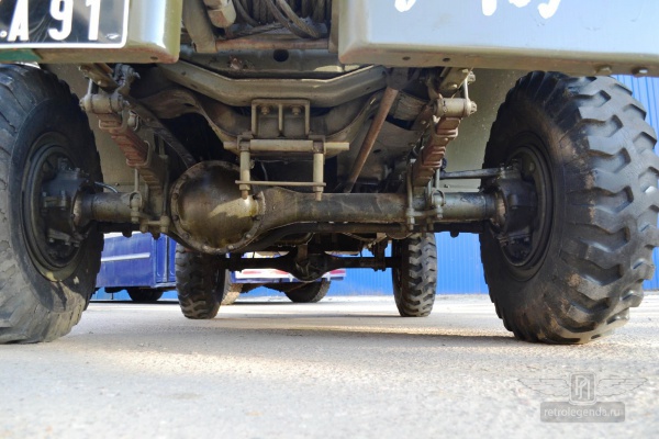ретро автомобиль Dodge WC52 1942 год выпуска 