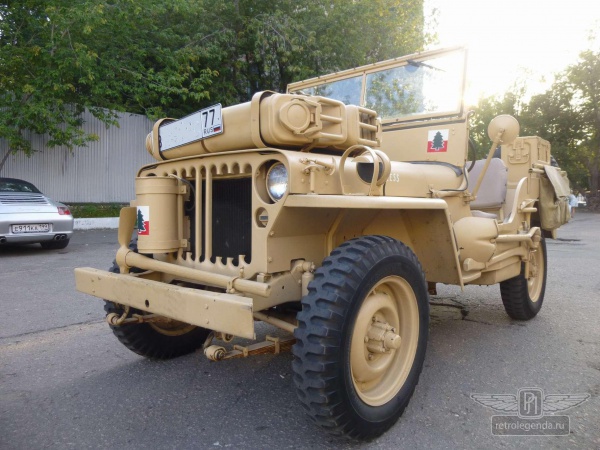 ретро автомобиль Willys Ford GPW Sahara 1942 год выпуска 