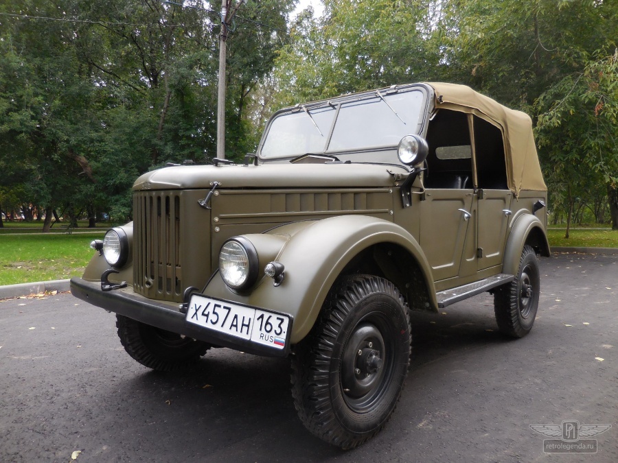 ретро автомобиль ГАЗ 69 1956 год выпуска 