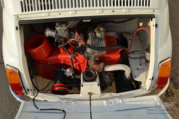 ретро автомобиль FIAT ABARTH 695 1965 год выпуска 