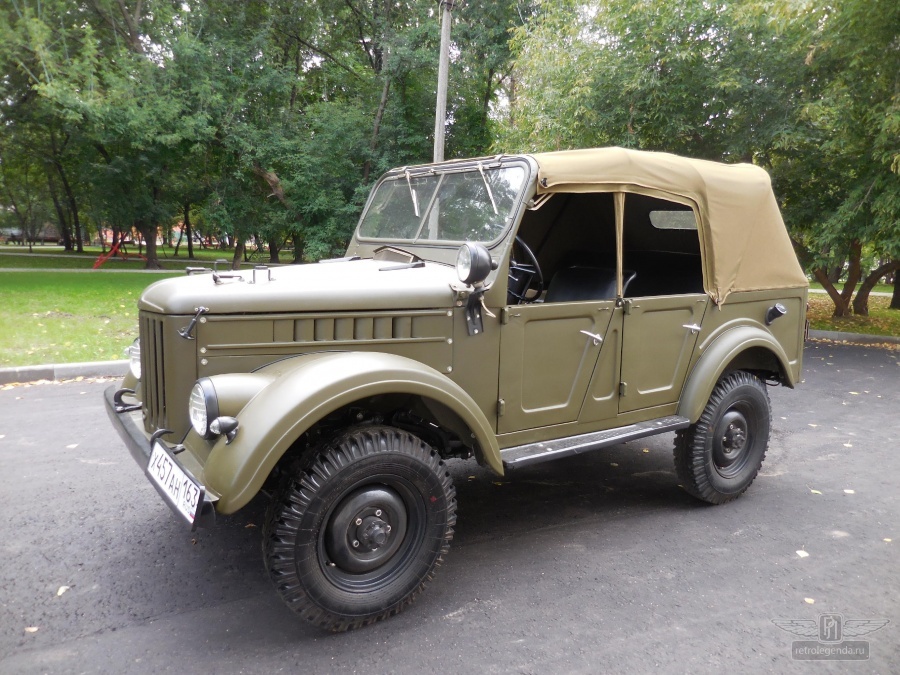 ретро автомобиль ГАЗ 69 1956 год выпуска 
