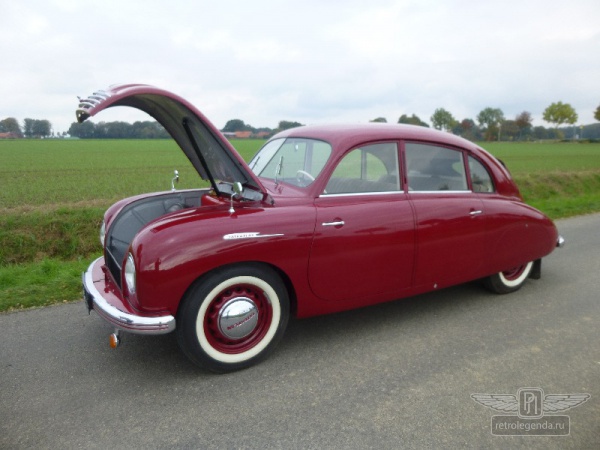 ретро автомобиль Tatra T600 "Tatraplan" 1951 год выпуска 