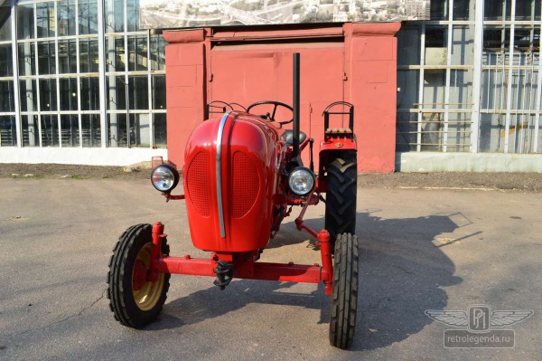 ретро автомобиль PORSCHE DIESEL STANDARD 1960 год выпуска 
