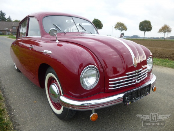 ретро автомобиль Tatra T600 "Tatraplan" 1951 год выпуска 
