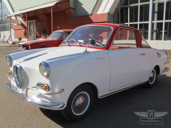 ретро автомобиль Goggomobil TS250 Coupe 1965 год выпуска 