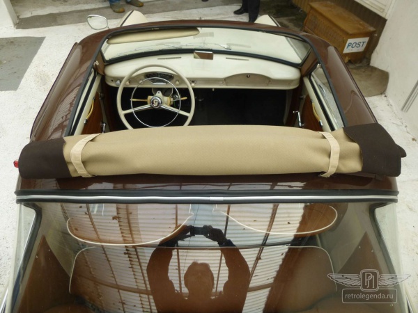 ретро автомобиль Goggomobil Coupe TS250 1960 год выпуска 