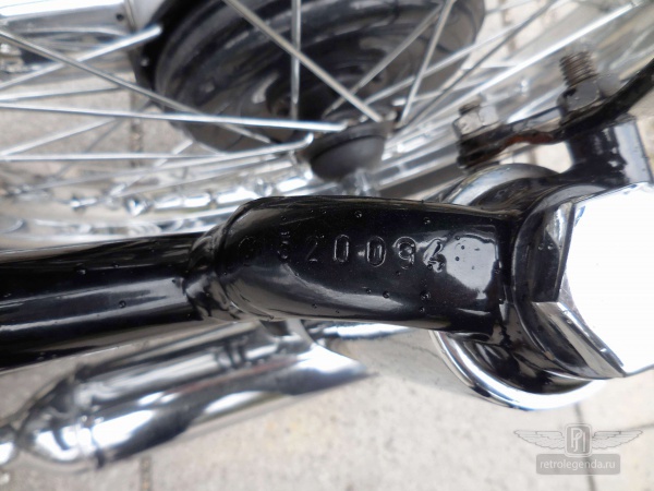 ретро автомобиль BMW R51/2 1952 год выпуска 