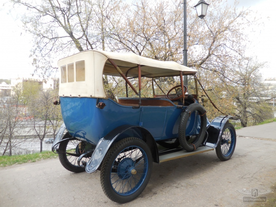 ретро автомобиль Clement-Bayard 1912 год выпуска 