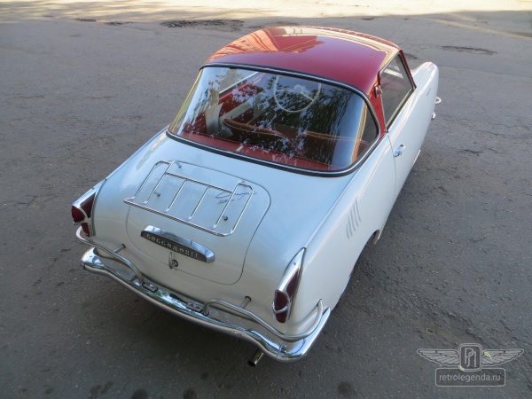 ретро автомобиль Goggomobil TS250 Coupe 1965 год выпуска 