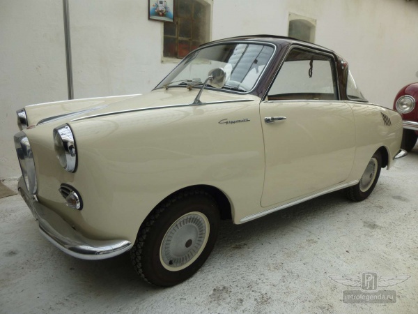 ретро автомобиль Goggomobil Coupe TS250 1960 год выпуска 