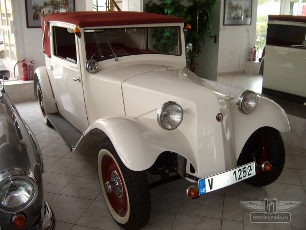 ретро автомобиль Tatra 57 1934 год выпуска 