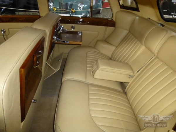 ретро автомобиль ROLLS-ROYCE SILVER CLOUD I RADFORD EDITION 1959 год выпуска 
