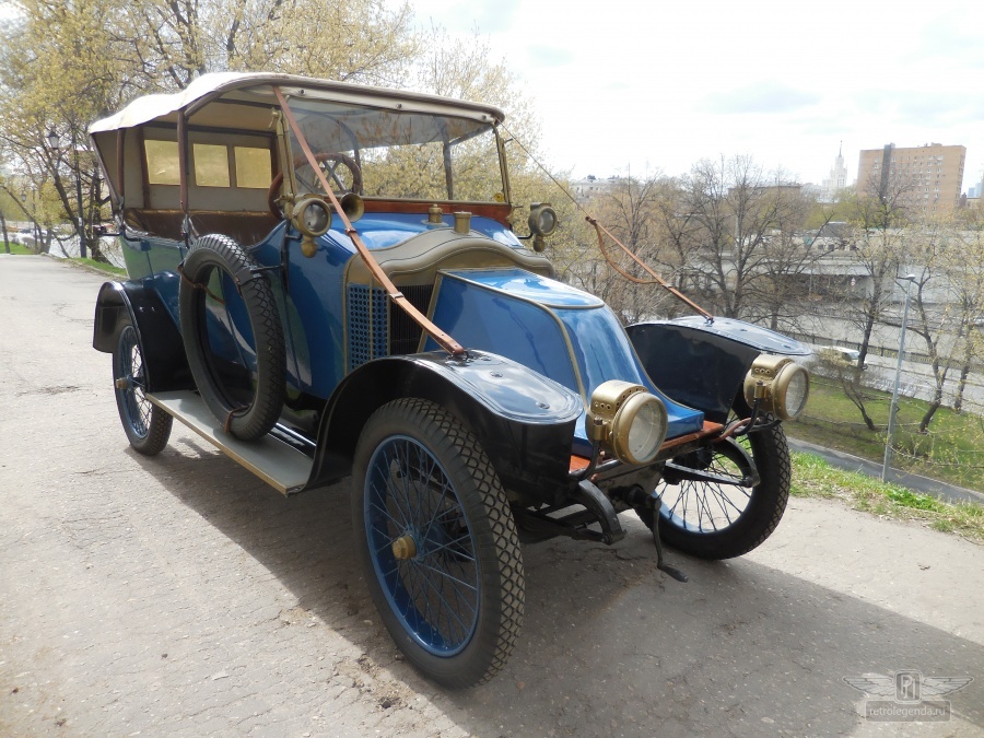 ретро автомобиль Clement-Bayard 1912 год выпуска 