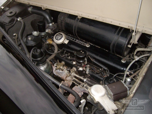 ретро автомобиль Rolls Royce Silver Cloud Long Wheelbase Coachwork by Park Ward Ltd. 1958 год выпуска 