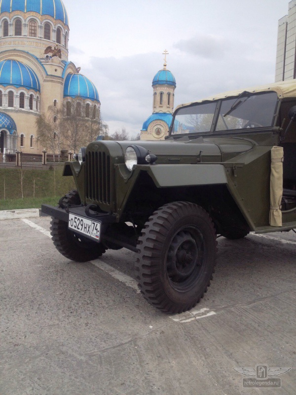 ретро автомобиль ГАЗ 67 1949 год выпуска 