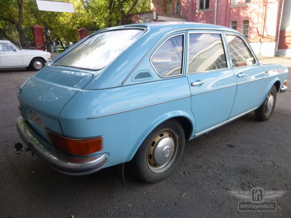 ретро автомобиль Volkswagen Typ 411 1969 год выпуска 