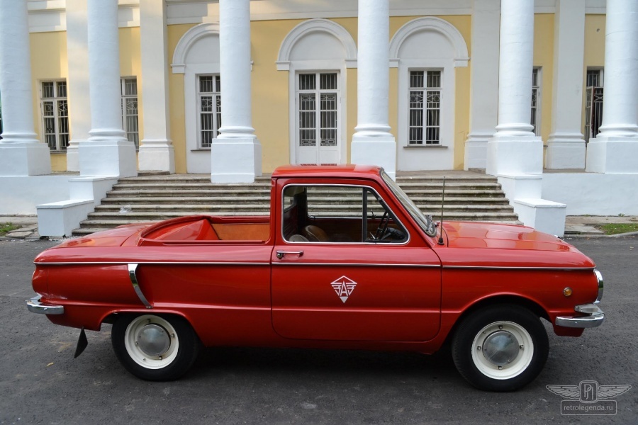 ретро автомобиль ЗАЗ-968А Пикап 1978 год выпуска 