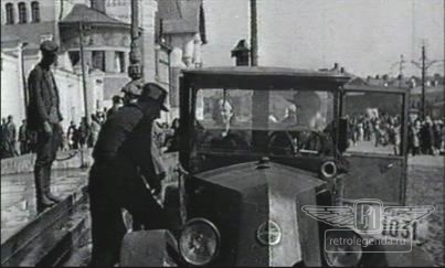 ретро автомобиль Renault NN 1926 год выпуска 