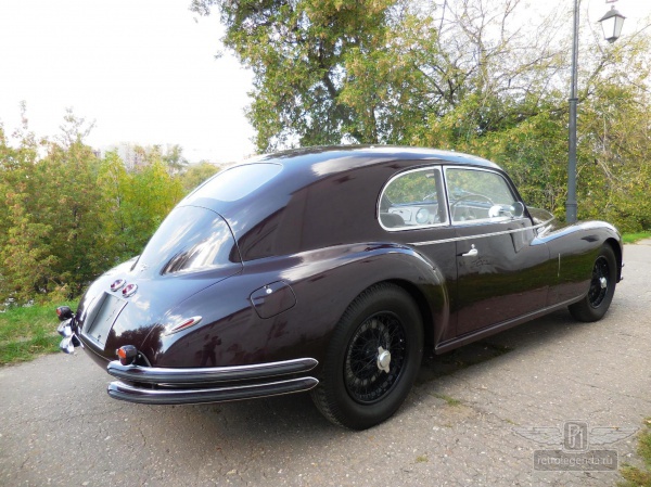 ретро автомобиль Alfa Romeo 6C 2500 Sport Superleggera, Mille Miglia! 1947 год выпуска 