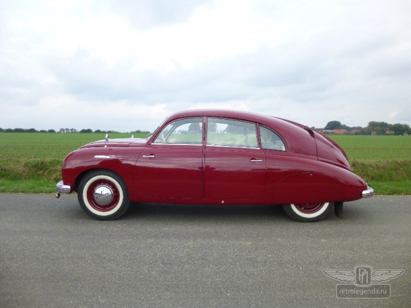 ретро автомобиль Tatra T600 "Tatraplan" 1951 год выпуска 