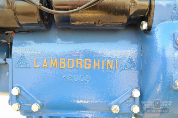 ретро автомобиль Lamborghini Lamborghinetta 1958 год выпуска 