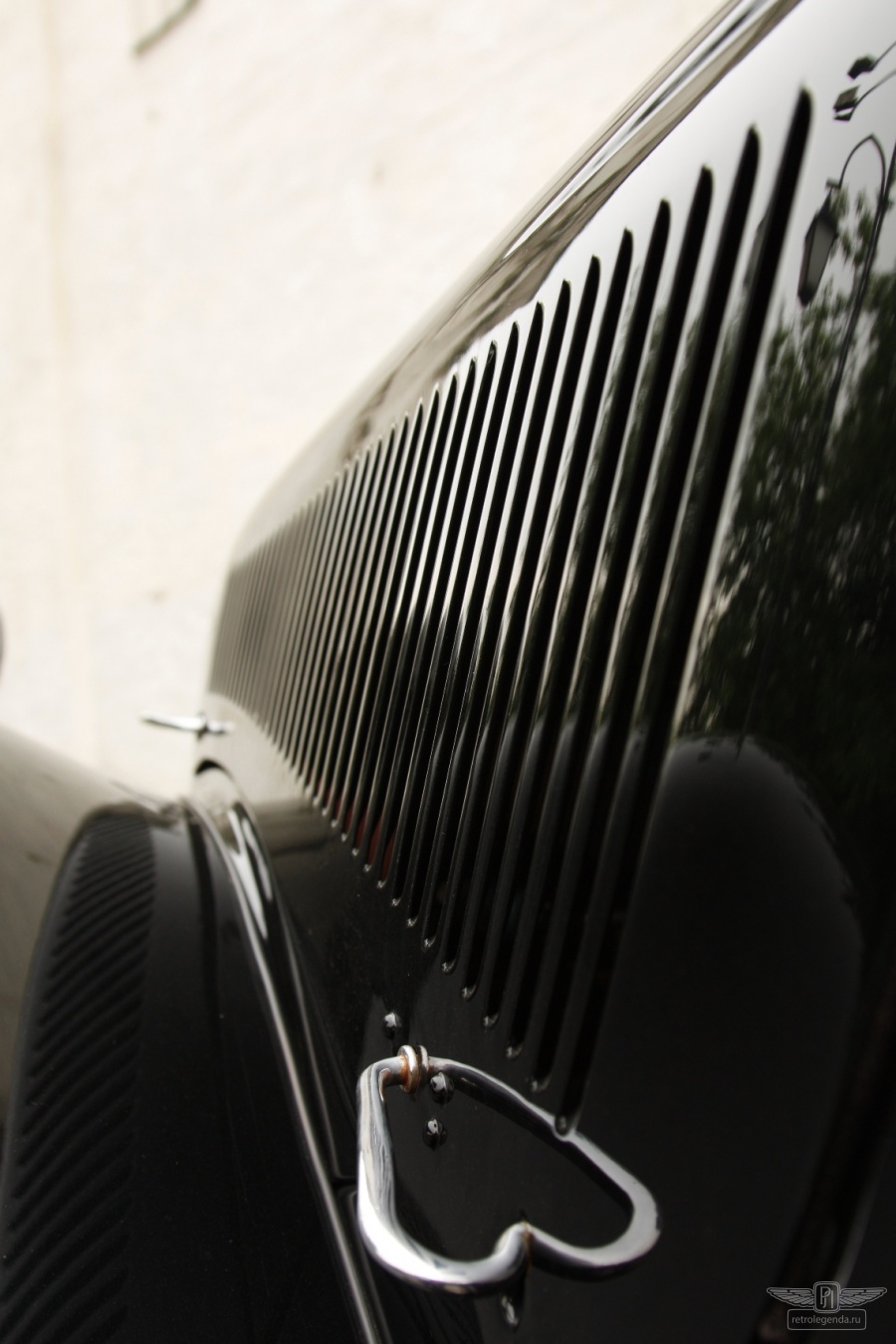 ретро автомобиль Citroen 11С Traction Avant F 1954 год выпуска 