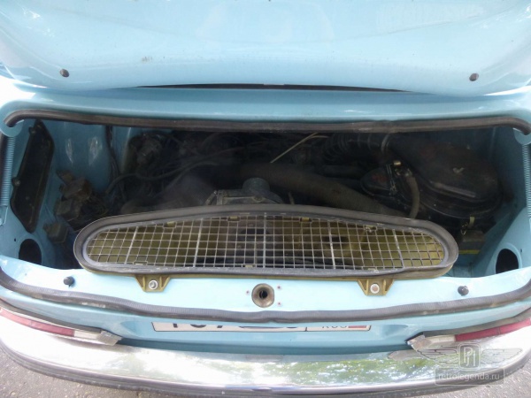 ретро автомобиль Volkswagen Typ 411 1969 год выпуска 