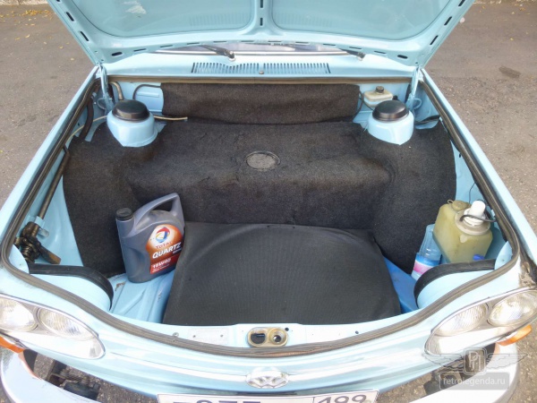 ретро автомобиль Volkswagen Typ 411 1969 год выпуска 