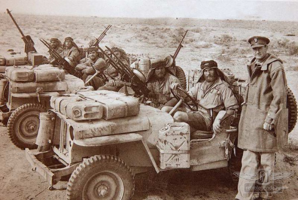 ретро автомобиль Willys Ford GPW Sahara 1942 год выпуска 