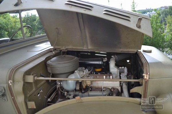 ретро автомобиль Dodge WC56 1942 год выпуска 