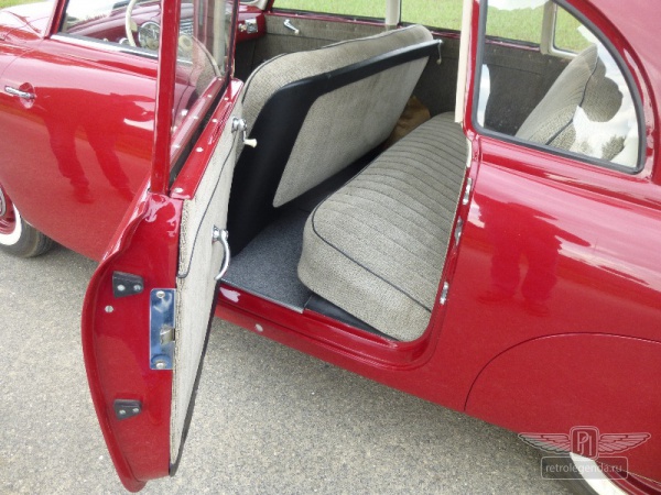 ретро автомобиль Tatra T600 "Tatraplan" 1951 год выпуска 