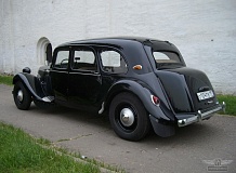 ретро автомобиль Citroen 11С Traction Avant F