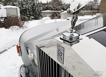 ретро автомобиль Rolls Royce Silver Cloud III