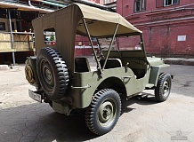 ретро автомобиль Willys MB