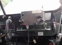 ретро автомобиль ГАЗ 69 
