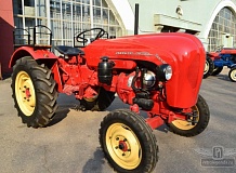 ретро автомобиль PORSCHE DIESEL STANDARD