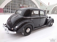 ретро автомобиль Mercedes-Benz 170S