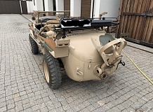 ретро автомобиль Volkswagen Schwimmwagen Typ 166 