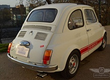 ретро автомобиль FIAT ABARTH 695
